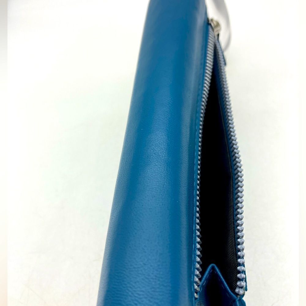 Safe Keeper Women’s Turquoise Leather Wallet Excellent Condition - Picture 4 of 9
